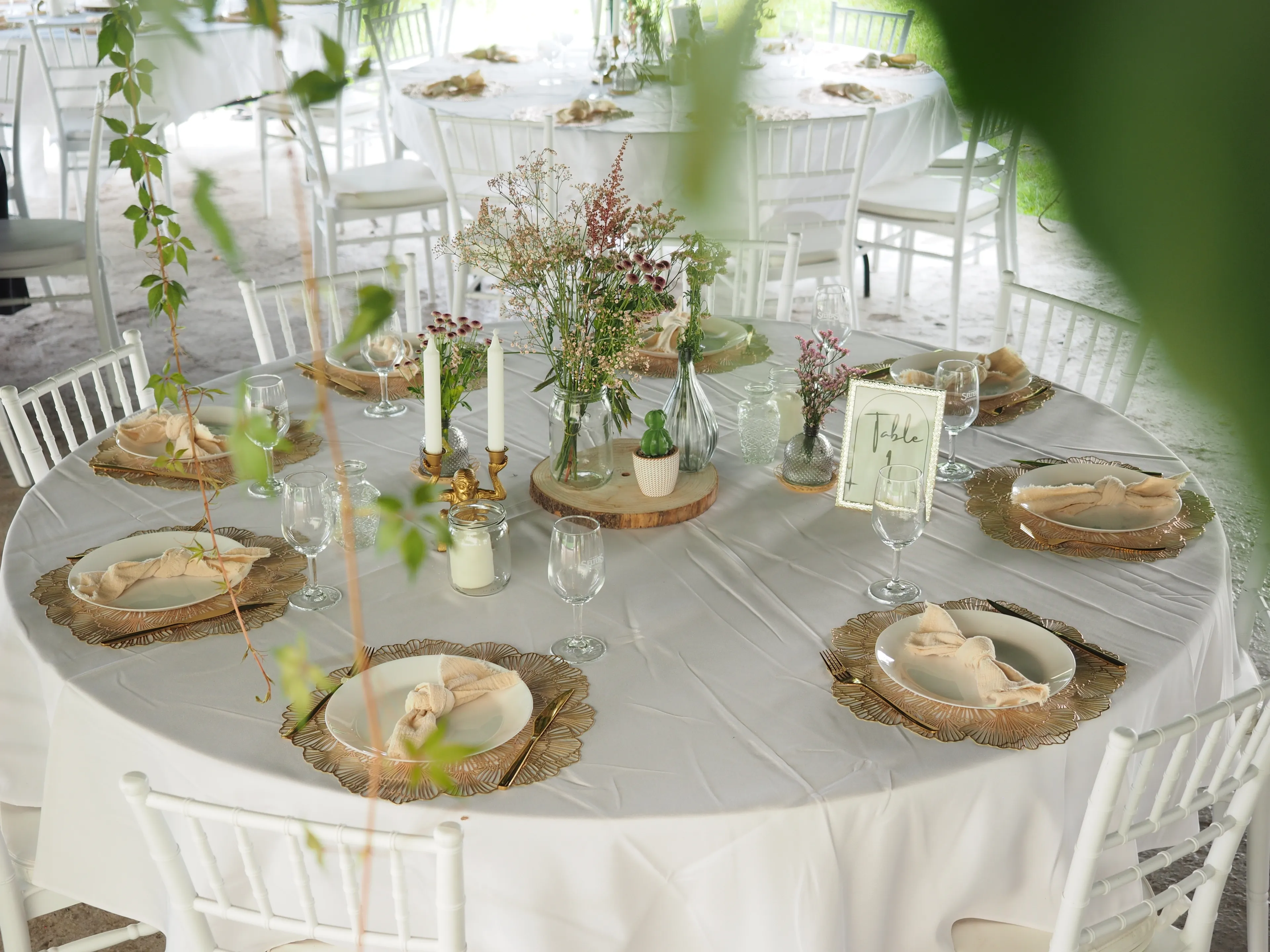 Eindeckung und Tischdekoration mit dem Motto Basic BOHO